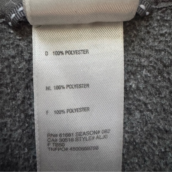 The North Face Small Grey TKA 100 1/4 Zip fleece - Picture 6 of 9